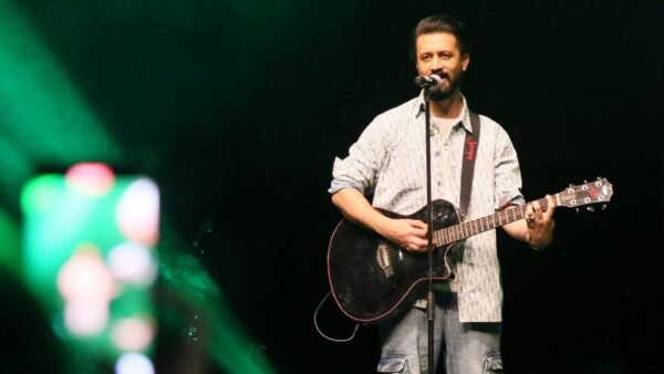 Atif Aslam - Image 4